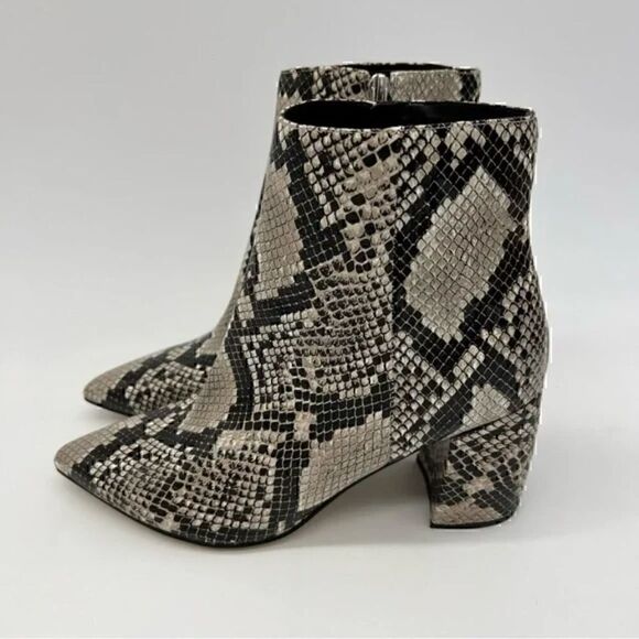 Marc Fisher Gray MF Jelly 3 Leather Snake Print Grey Ankle Boots 10 - Picture 2 of 15